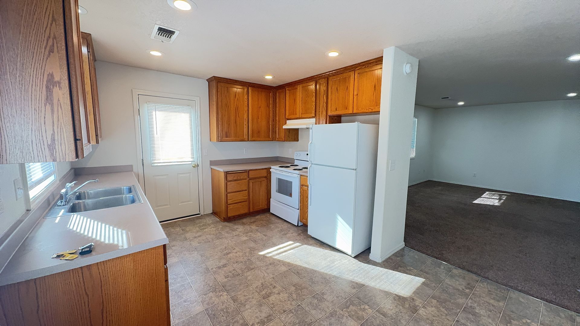 Medford Apartment: 1514 Hollyhock #A-D