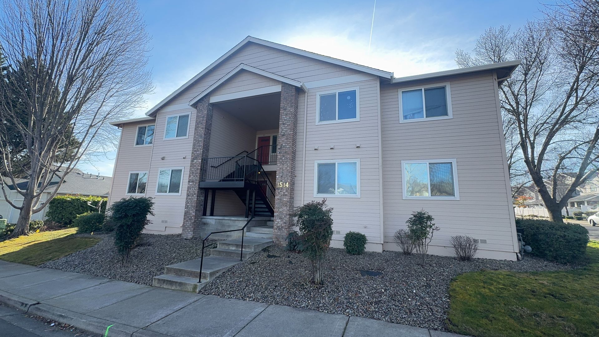Medford Apartment: 1514 Hollyhock #A-D