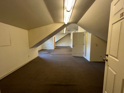 1,298 SF of Office Space Available in Ashland, OR
