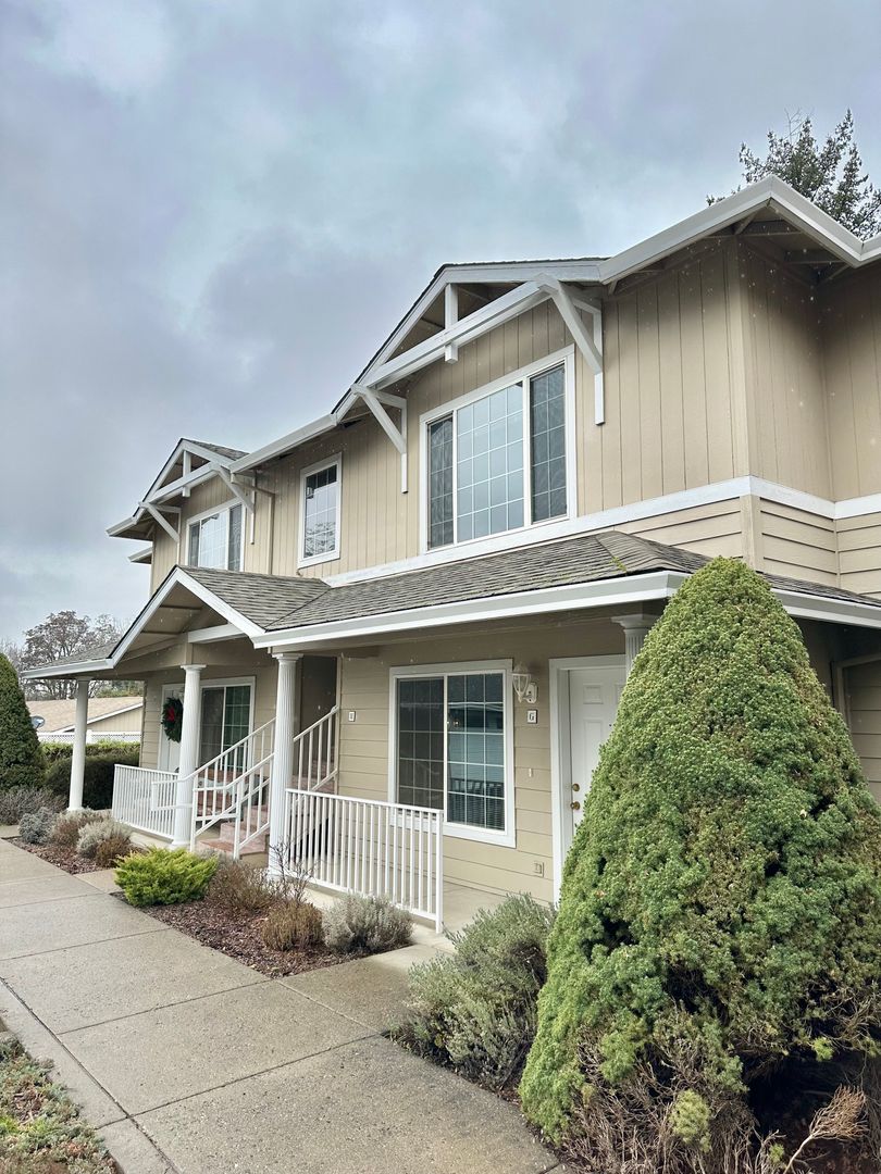 Jacksonville Apartment: 648 Hueners Lane
