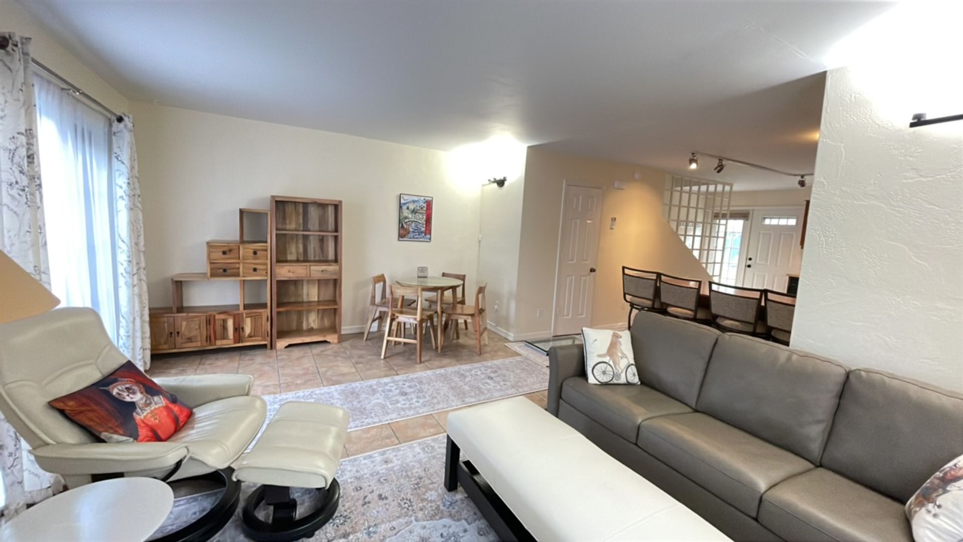 Ashland House: 495 Chestnut St #16