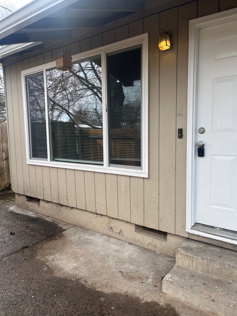 Medford Apartment: 210,212,216,218 Benson