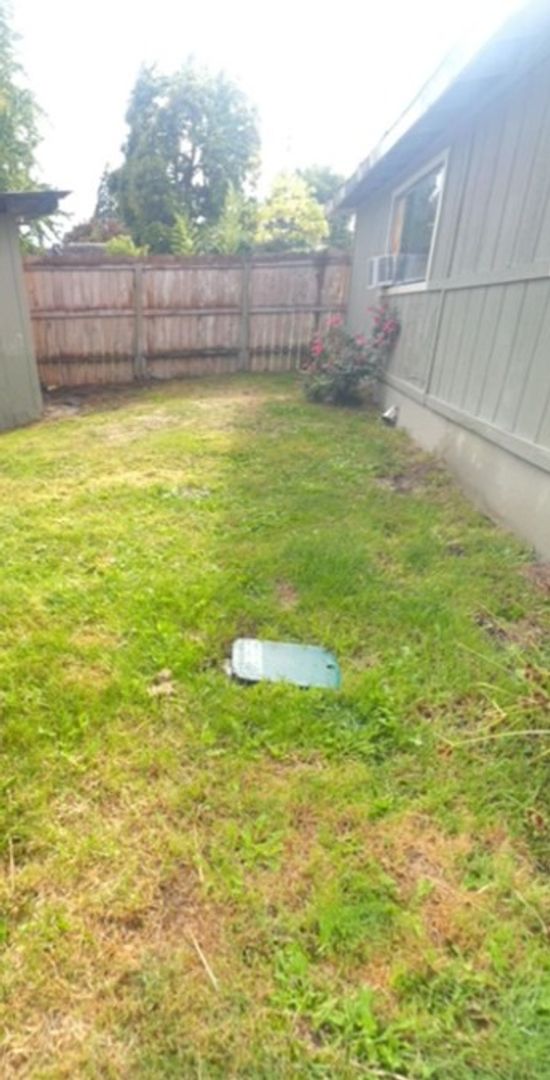 7001-1t - 1639, 1641, 1701 Allen Creek Rd