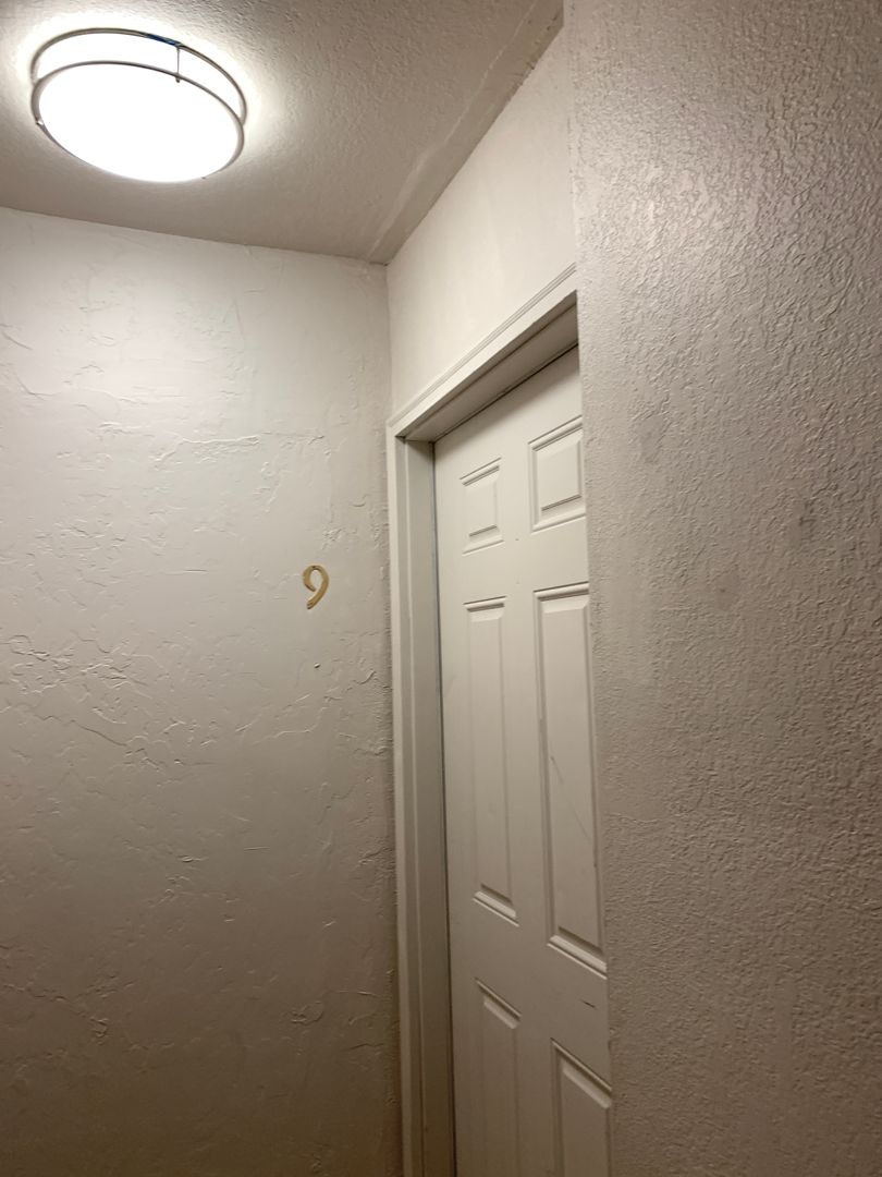 Glendale Apartment: 552 SE Pacific Avenue #1-10