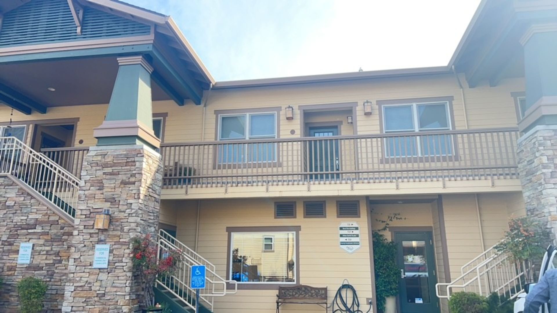 Ashland House: 735 N. Main