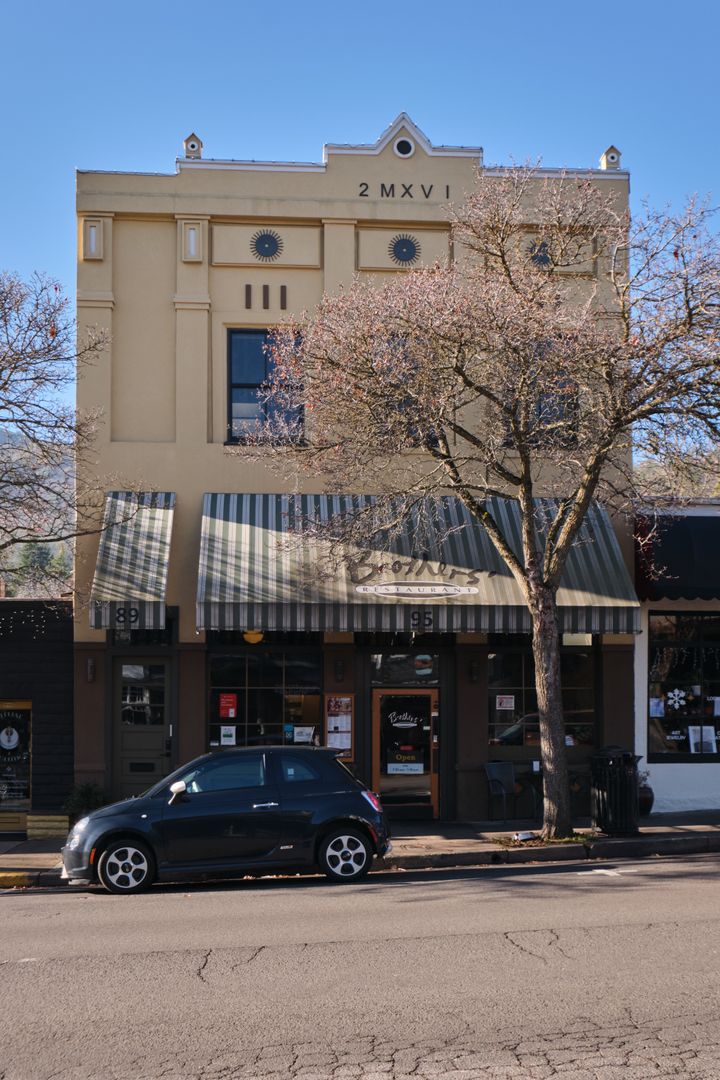 Ashland Condo: 89 N Main St.