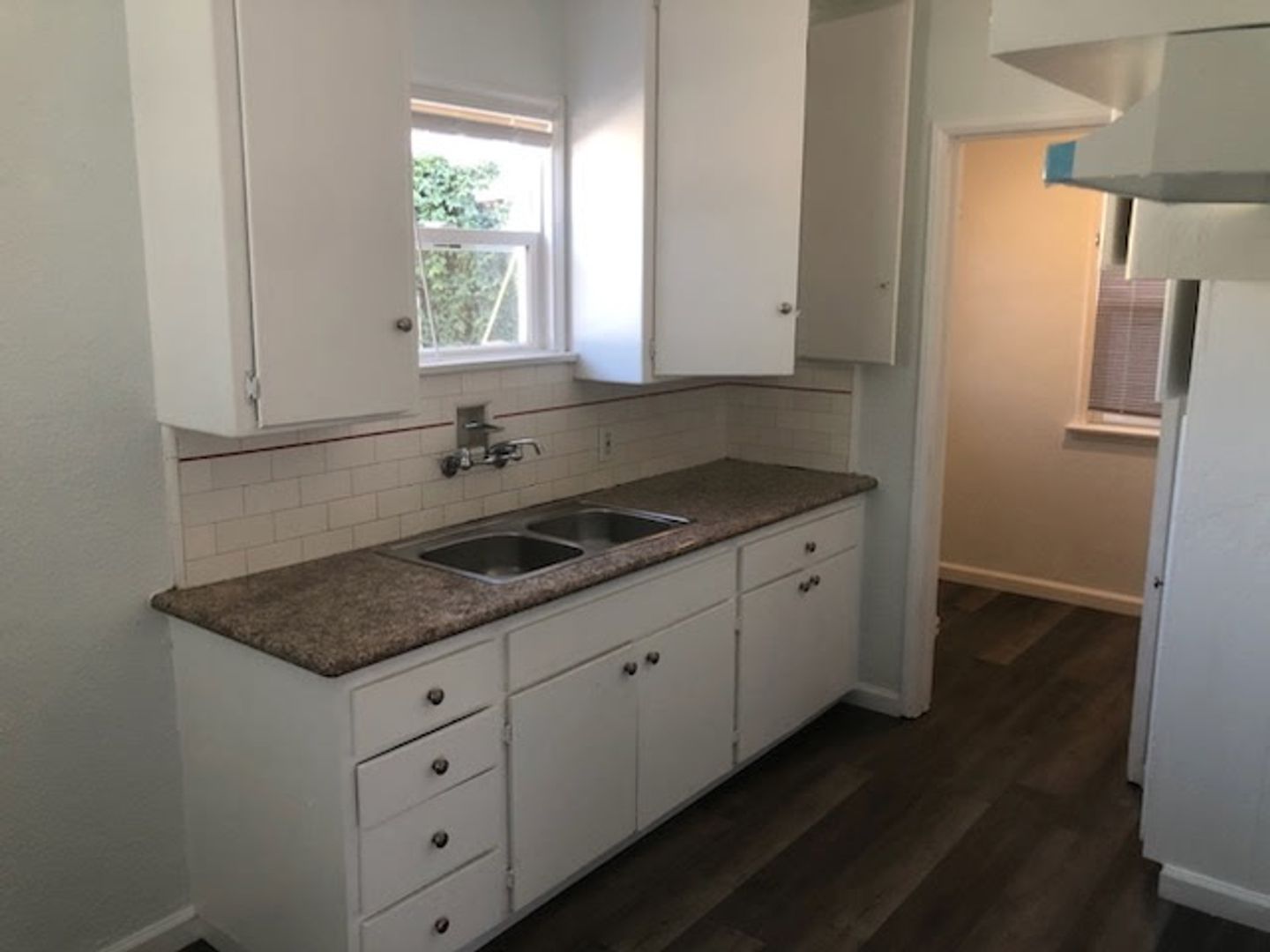 Pomona Apartment: 972 & 974 & 978 E. Monterey Ave