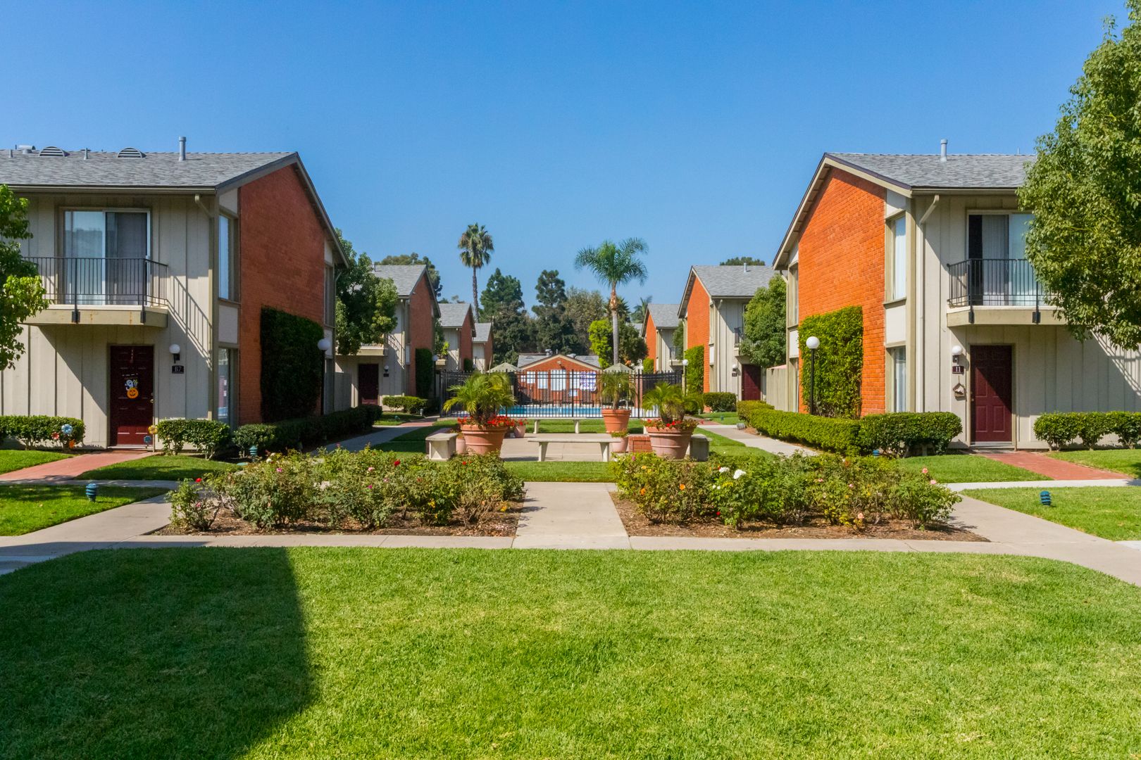 Tustin Village Apartments 4 of 4