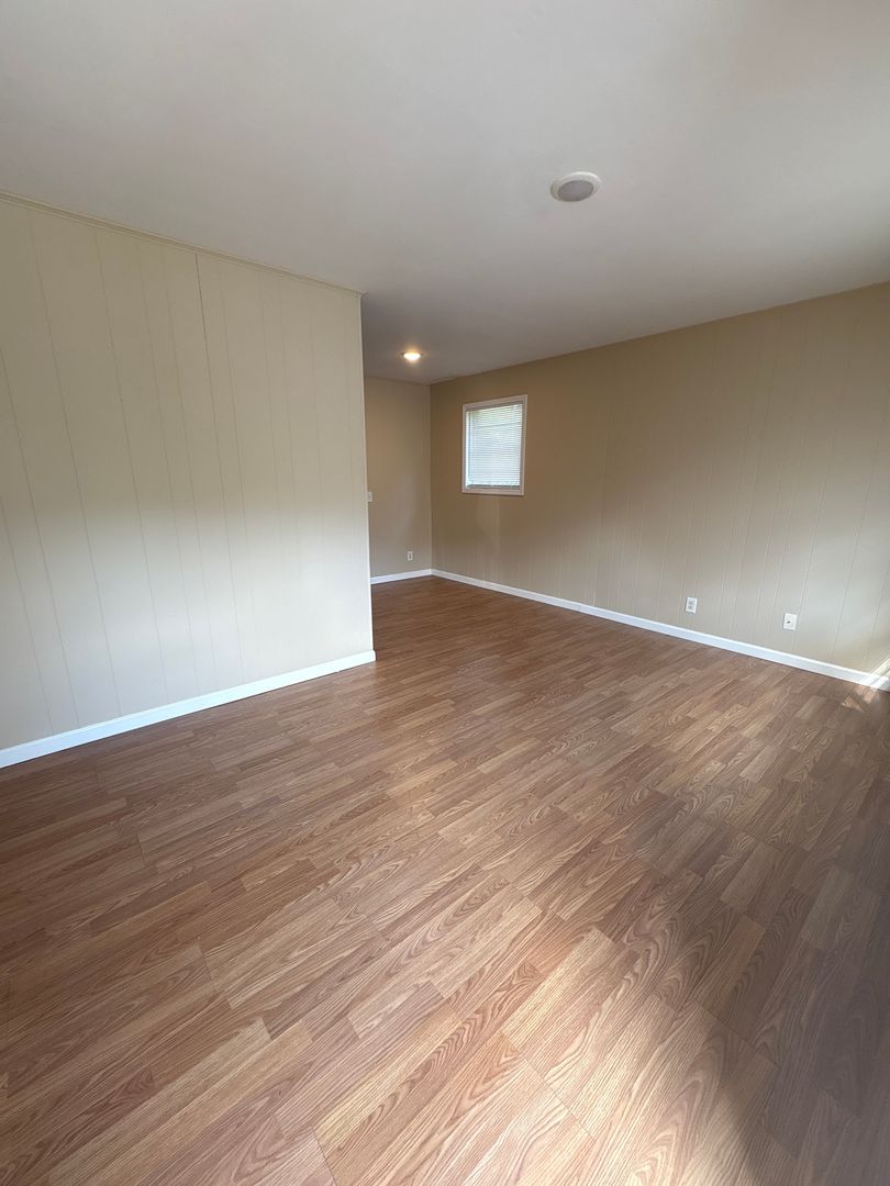 Cullman Apartment: Lessman Cir SW