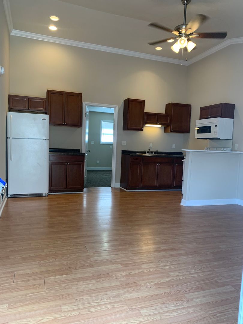 Cullman Apartment: 802 & 805 Lessman Cir SW