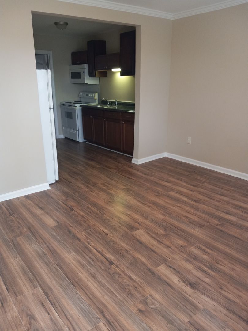 Cullman Apartment: 802 & 805 Lessman Cir SW