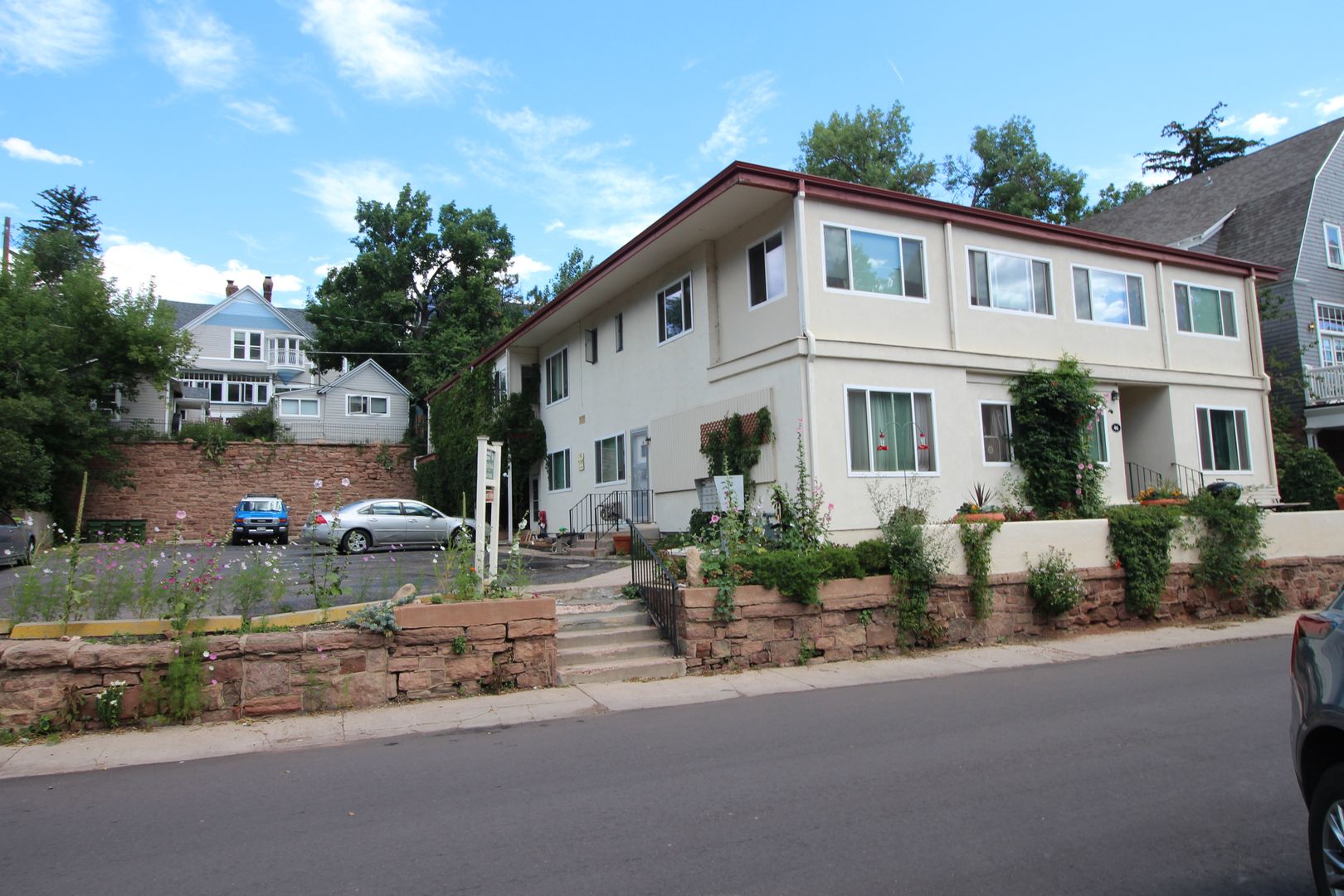 Manitou Springs Apartment: 46 Park Avenue