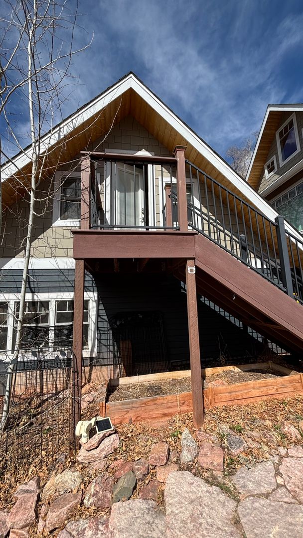 Manitou Springs House: 212 Illinois Ave