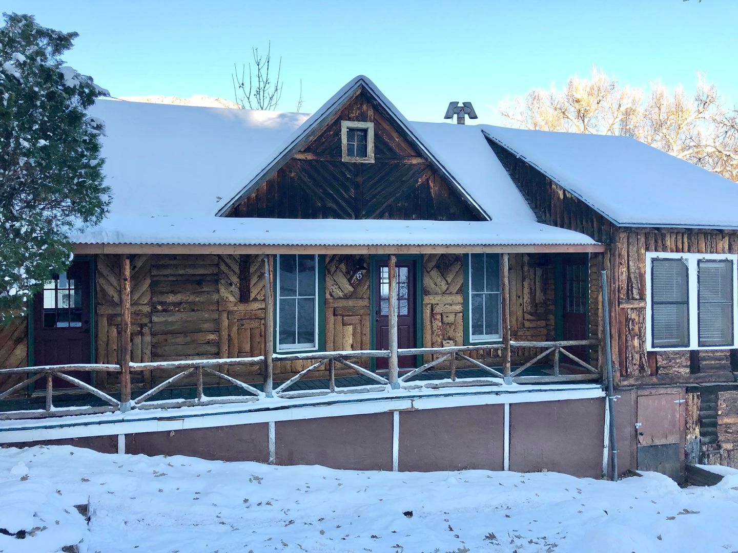 Manitou Springs House: 957 Osage Ave