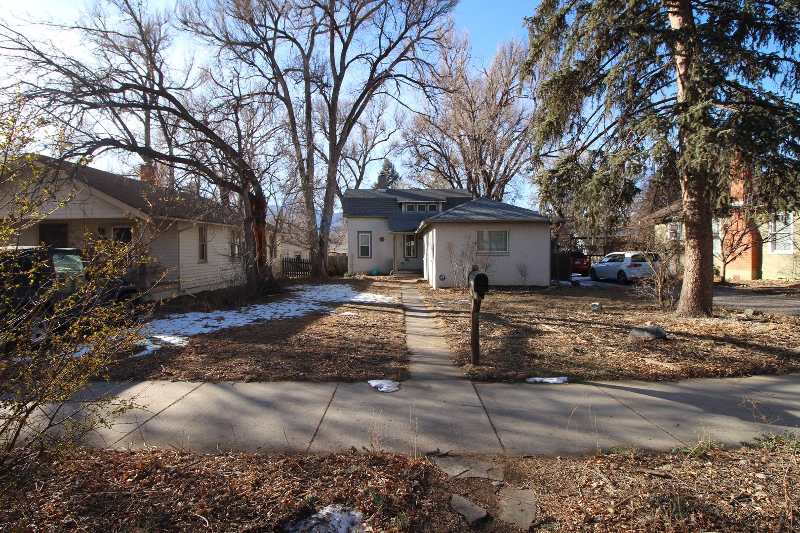 Colorado Springs House: 422 N Cedar St