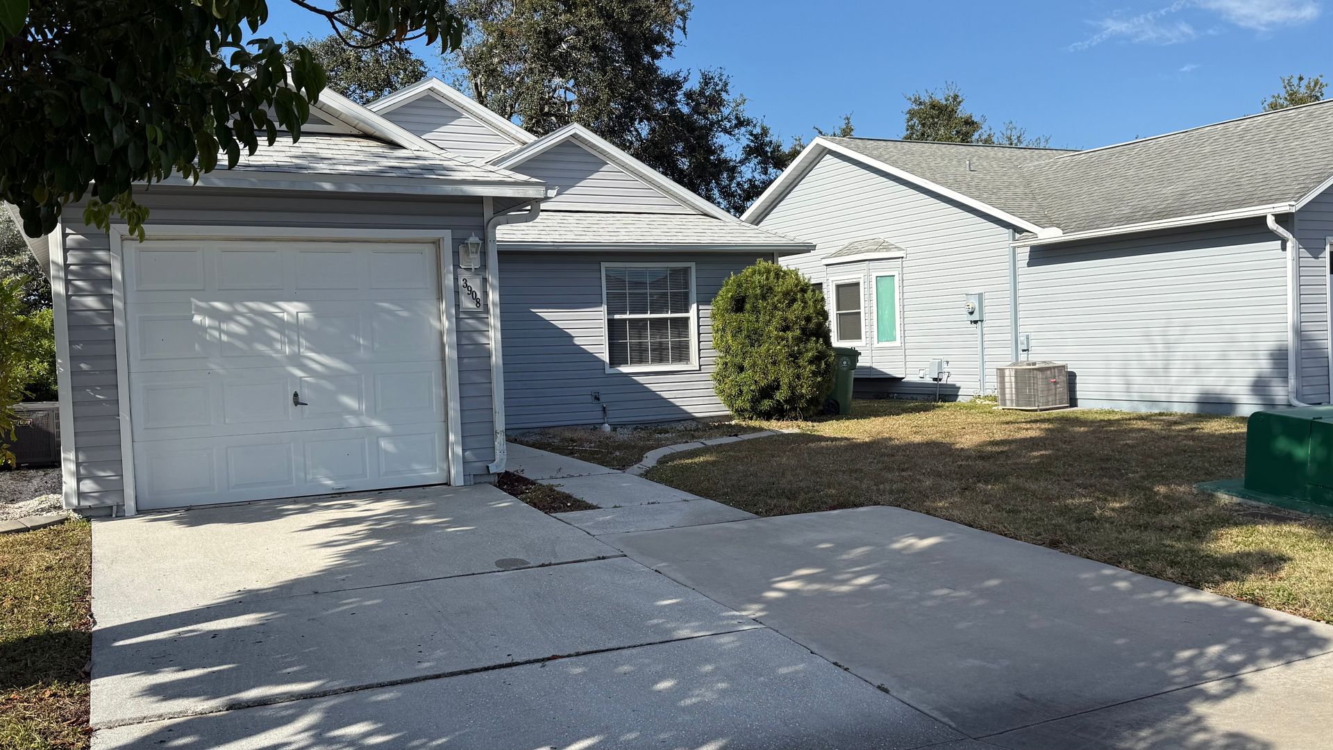 Bradenton House: 3908 39th Ave West