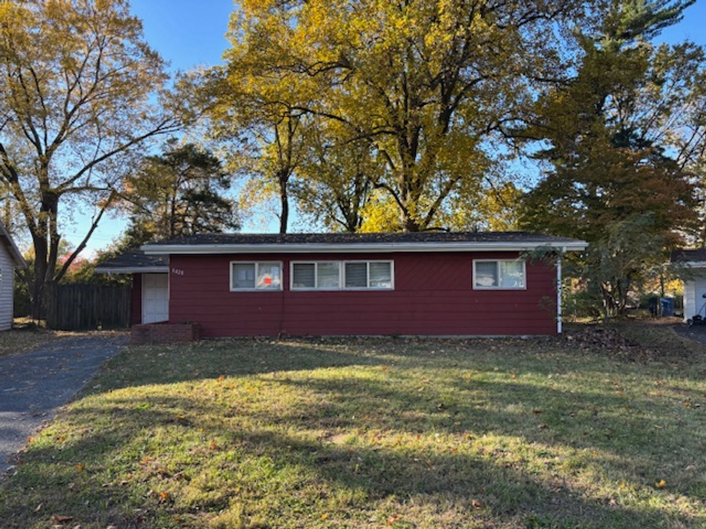 Saint Louis House: 8420 Chalons Ct