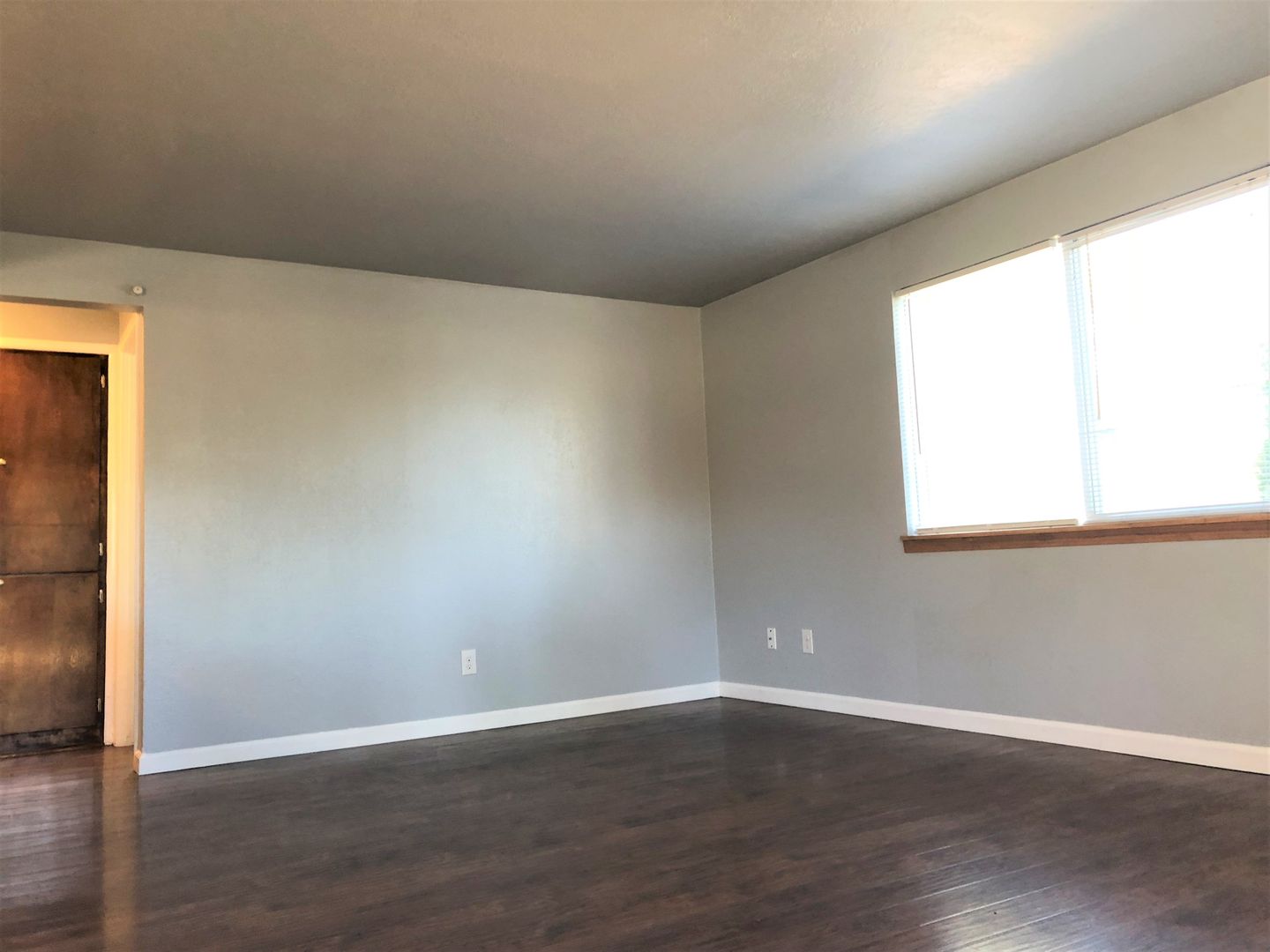 Keizer Apartment: 180 Garland Way N