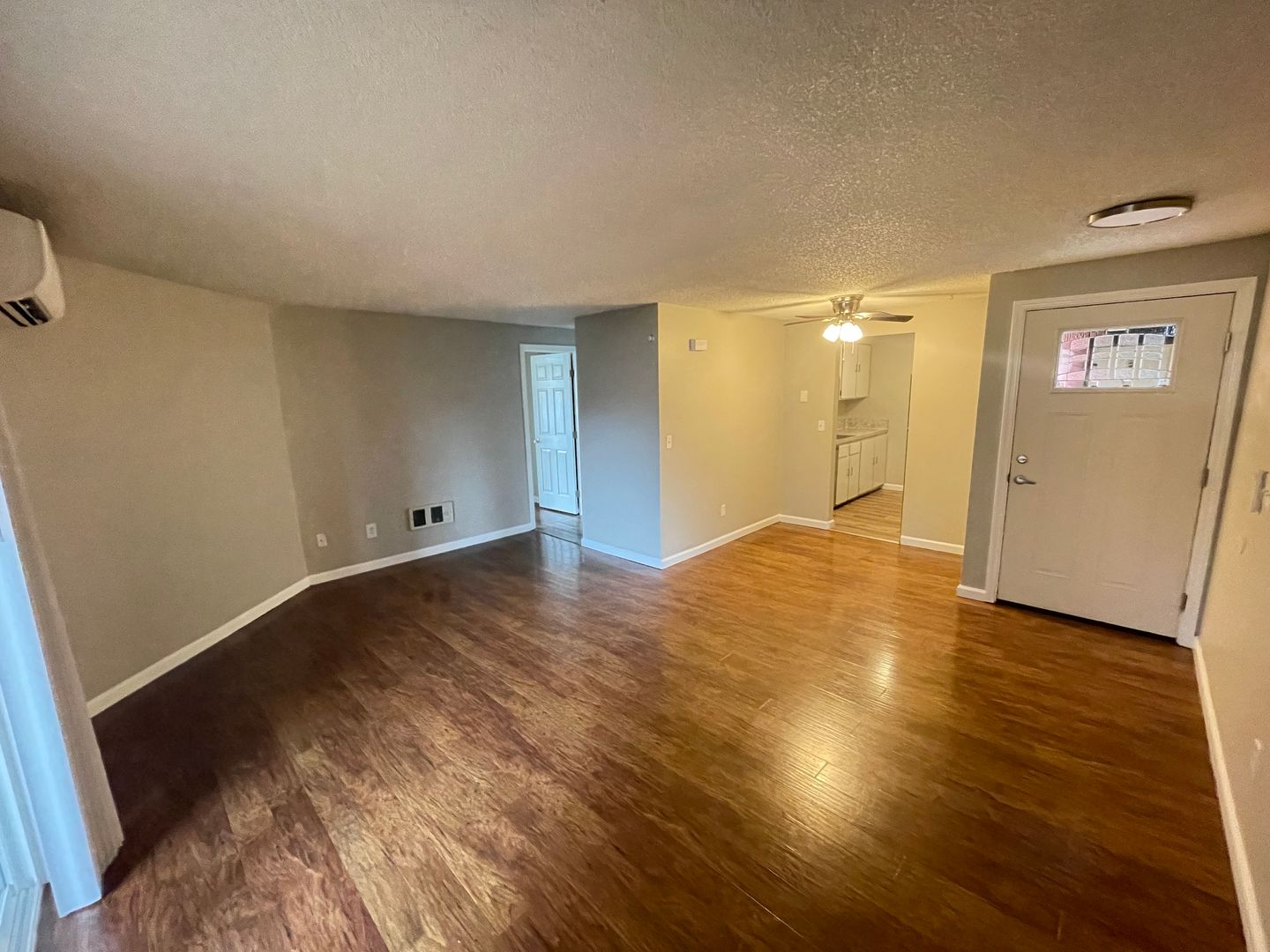 Salem Apartment: 1873-1901 Highway Ave NE