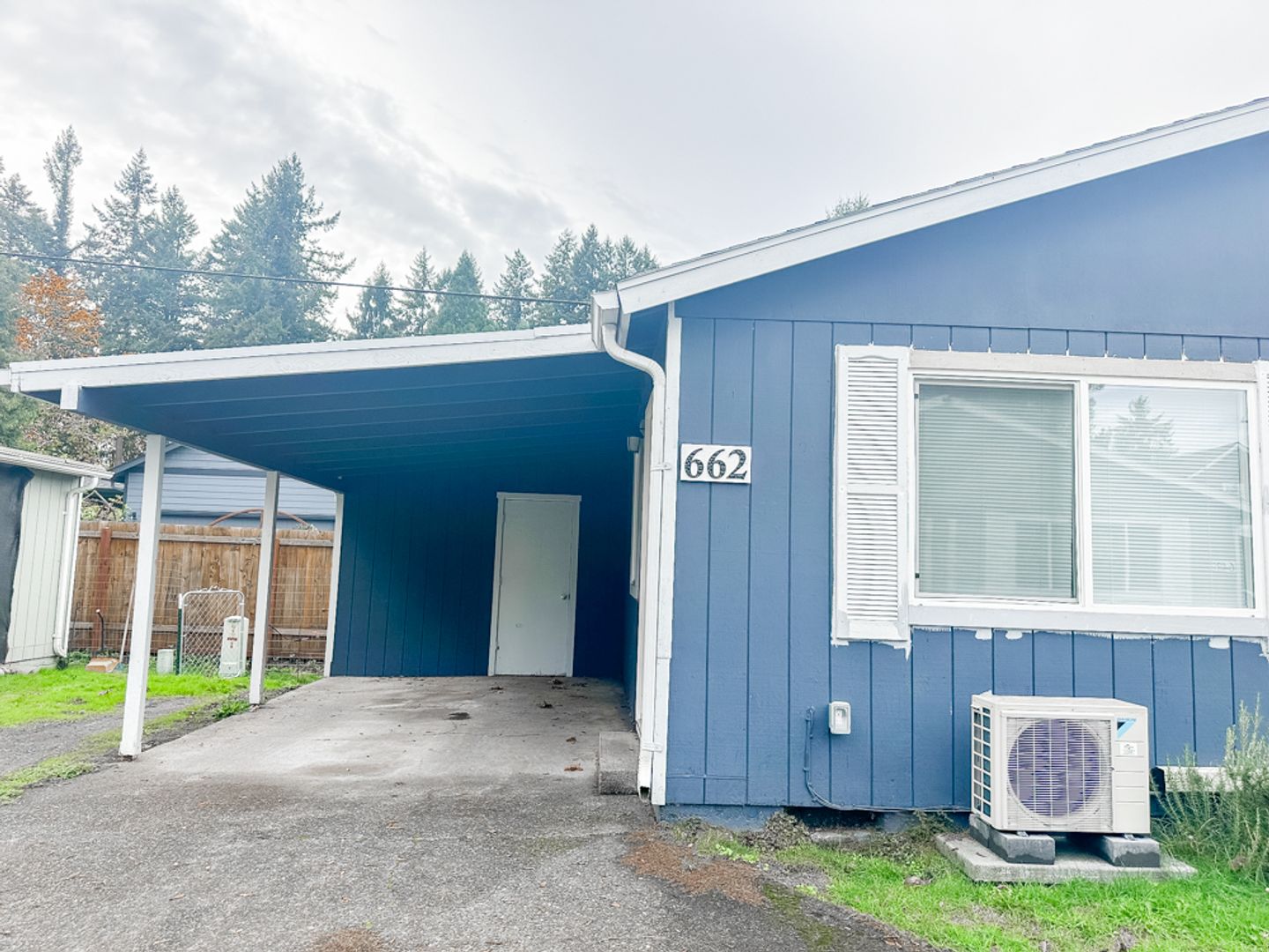 Stayton Apartment: W Maple & Water ST