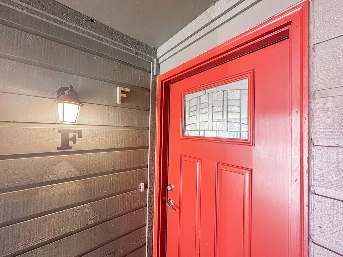 Salem Apartment: 1873-1901 Highway Ave NE