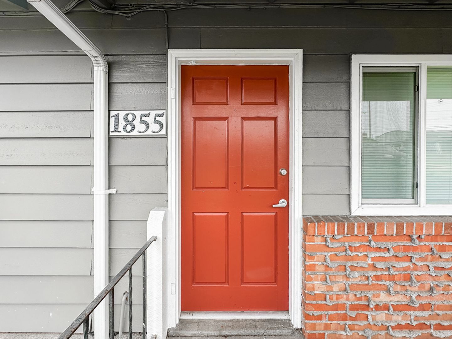 Salem Apartment: 1827-1863 Highway Ave NE