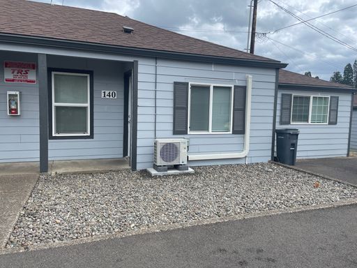 140 College DR NW, Salem, OR 97304