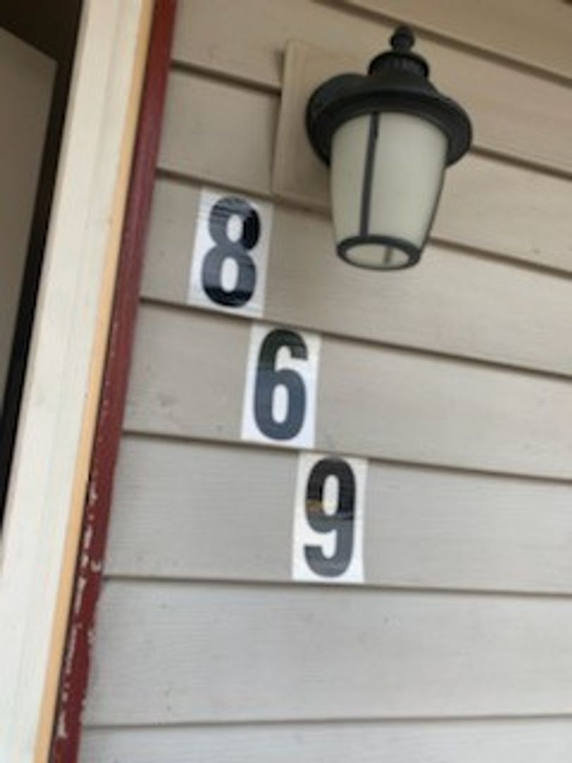 Salem Apartment: 817-899 25th ST SE