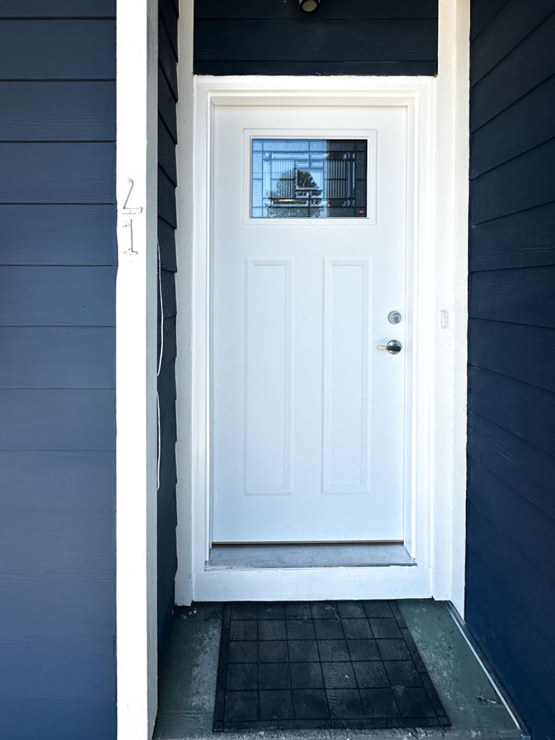 Molalla Apartment: 301- 317 E. Heintz Street