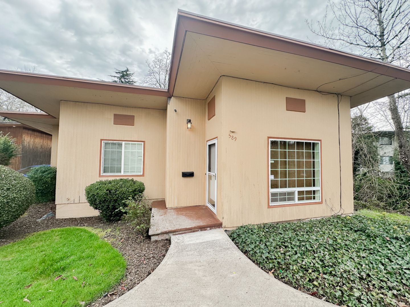 Salem Apartment: PO Box 5517