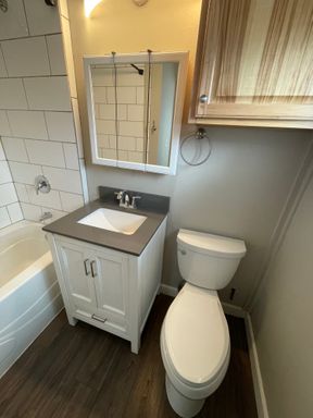 Listing photo thumbnail
