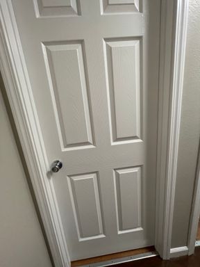 Listing photo thumbnail