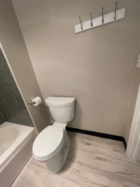 Listing photo thumbnail