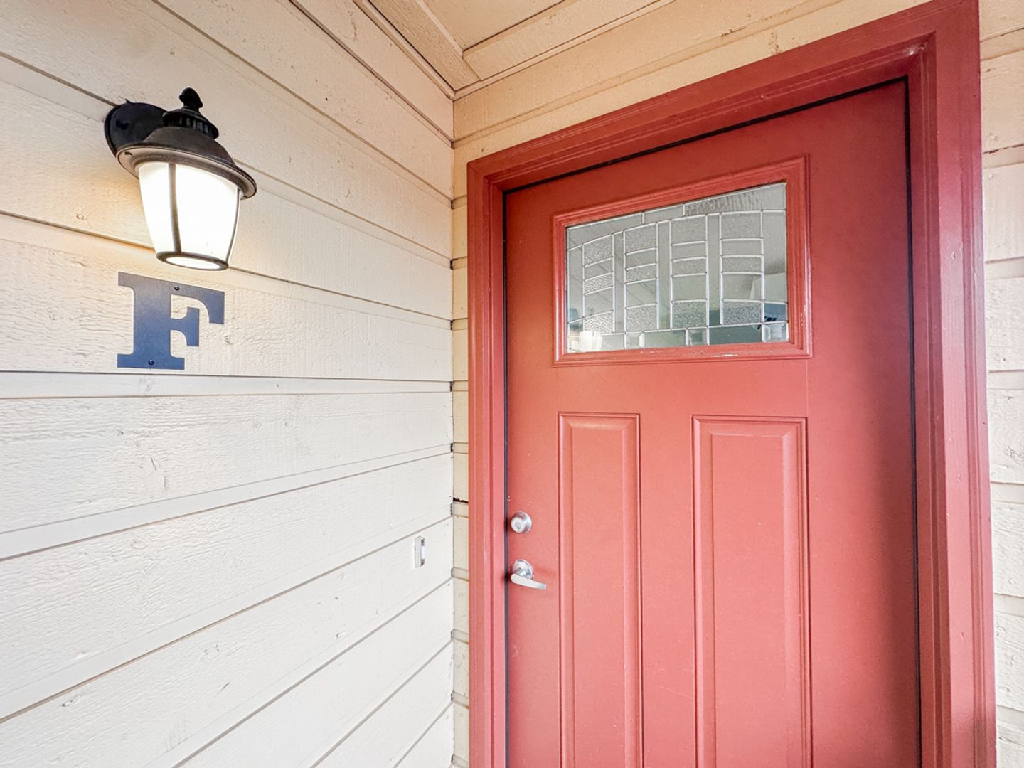 Salem Apartment: 1873-1901 Highway Ave NE