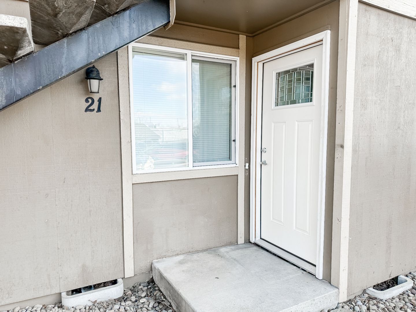 Salem Apartment: 4072 - 4098 Market St NE