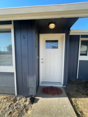 3652 Village Ave. #5, Eugene, OR 97402