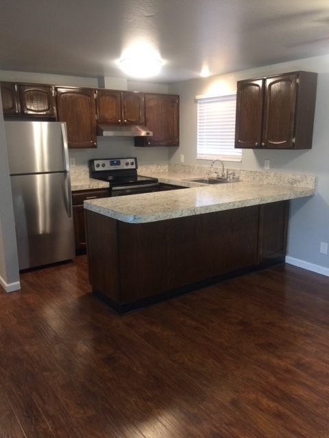 Eugene Apartment: 3659 West 18Th Ave, #6, Office