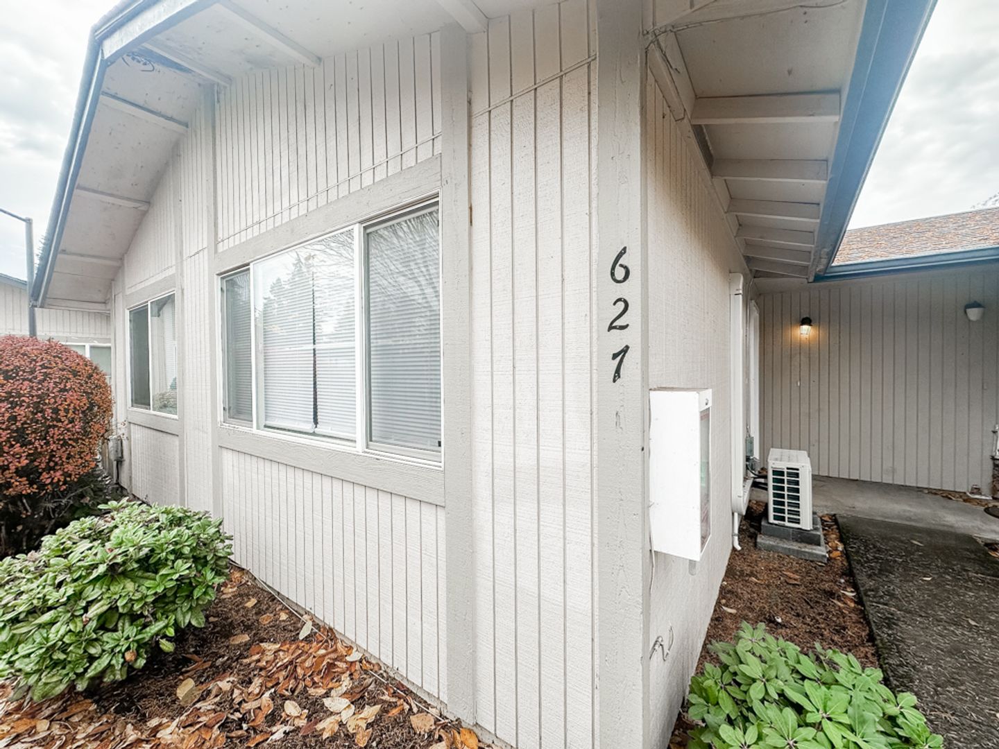 Stayton Apartment: W Maple & Water ST