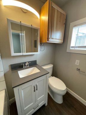 Listing photo thumbnail
