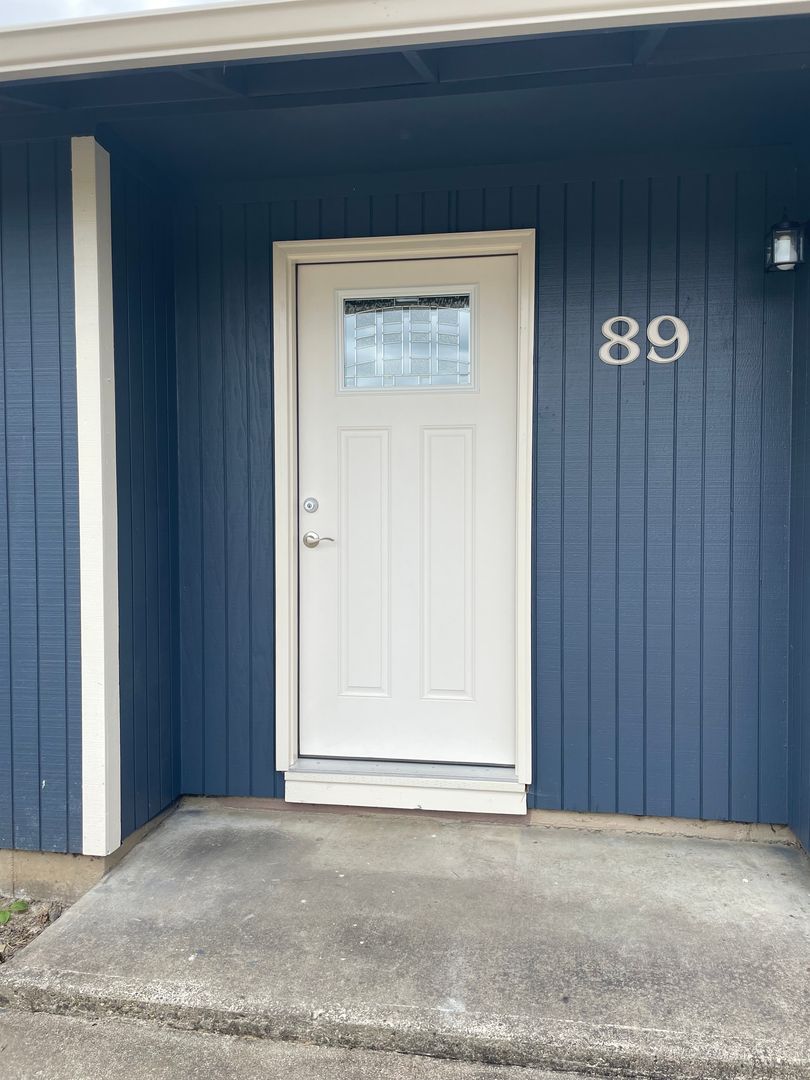 Albany Apartment: 5001 Pacific Blvd SW, Office