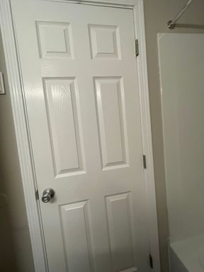 Listing photo thumbnail