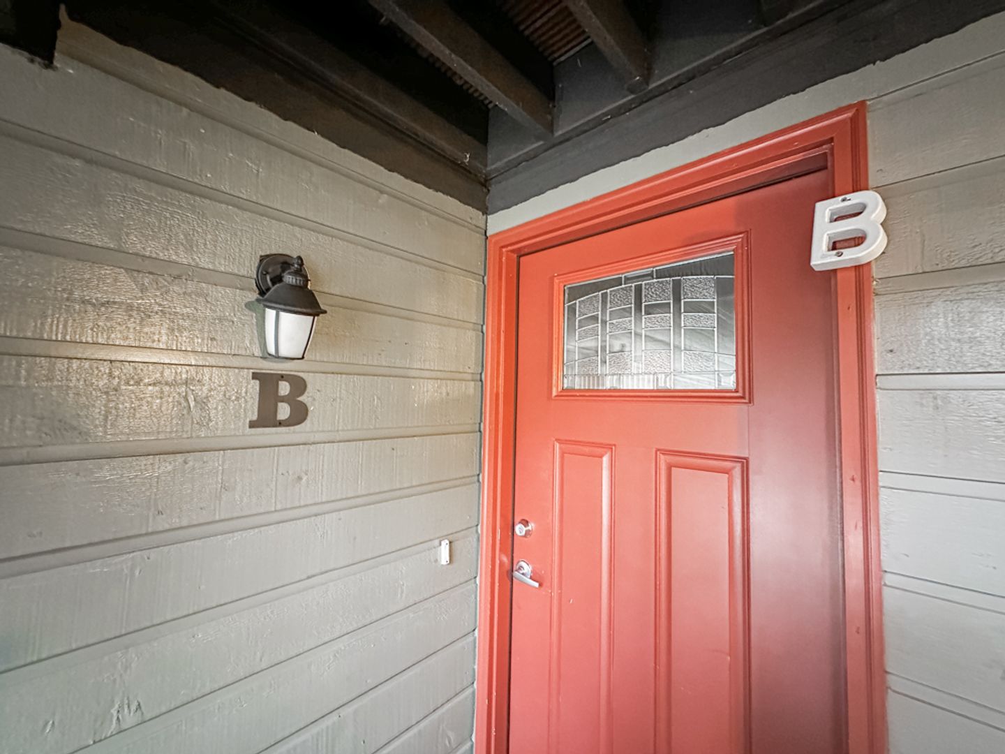 Salem Apartment: 1873-1901 Highway Ave NE