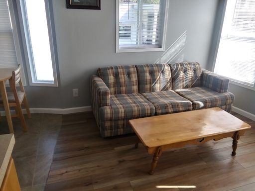 Listing photo thumbnail