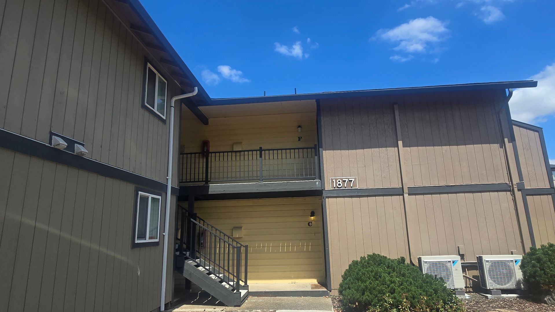 Salem Apartment: 1873-1901 Highway Ave NE