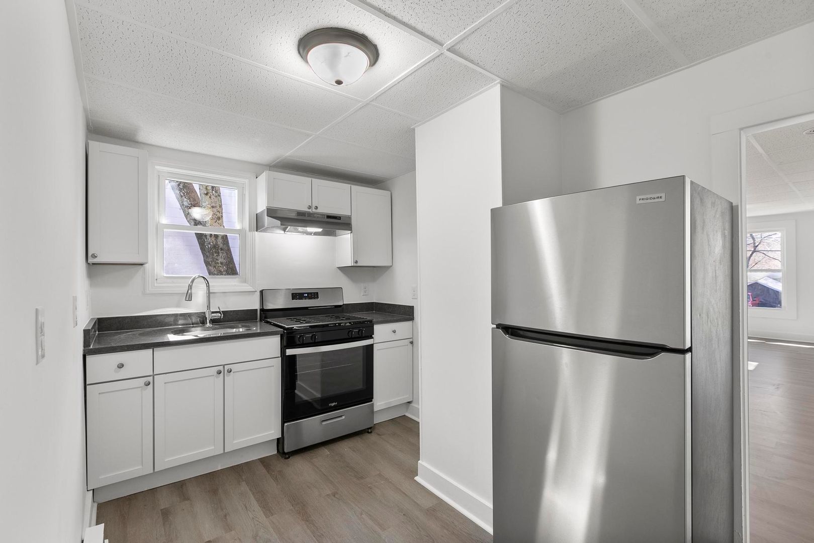 Haverhill Apartment: 77 Bellevue Ave