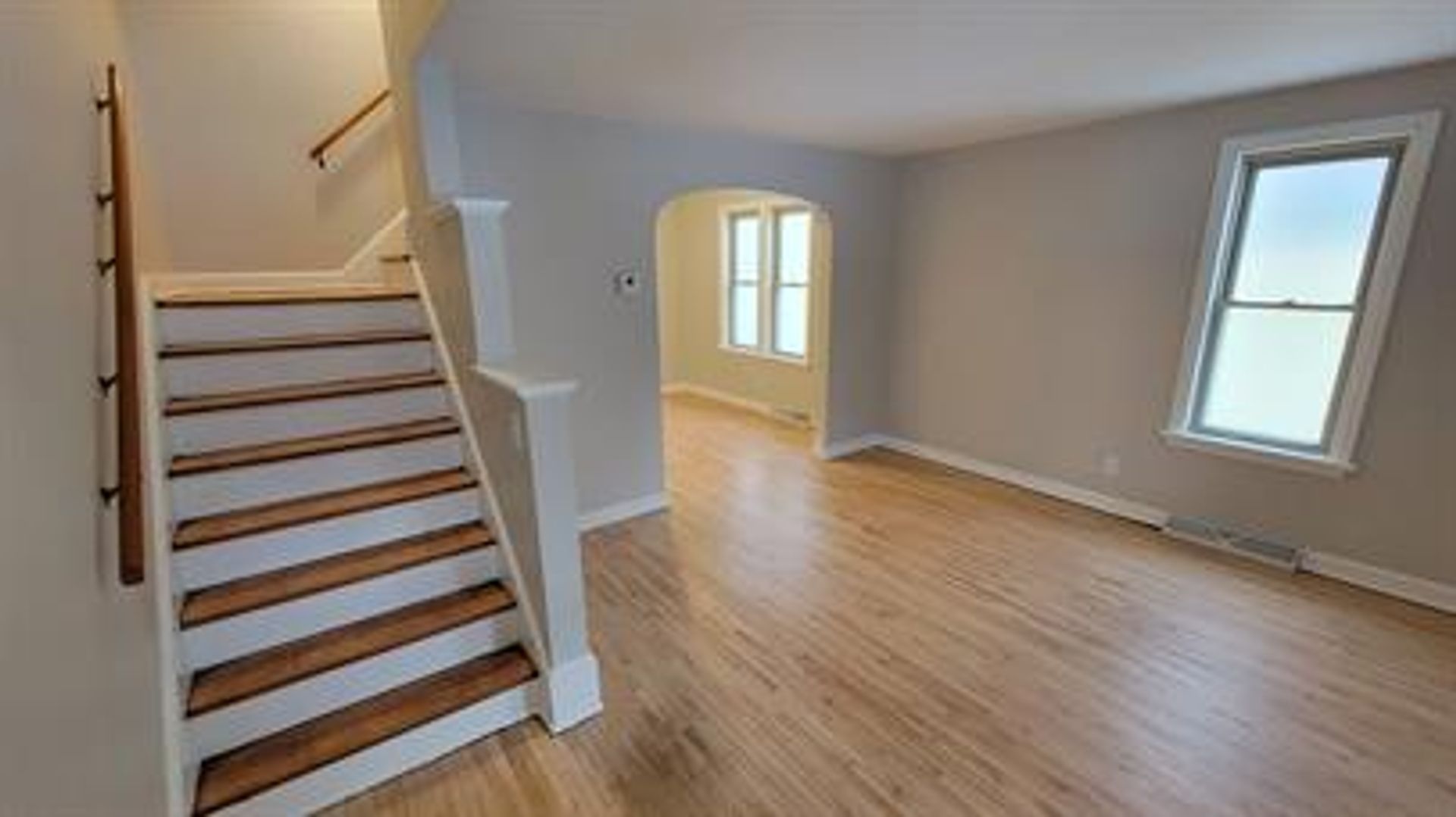 Superior House: 1316 Baxter Avenue