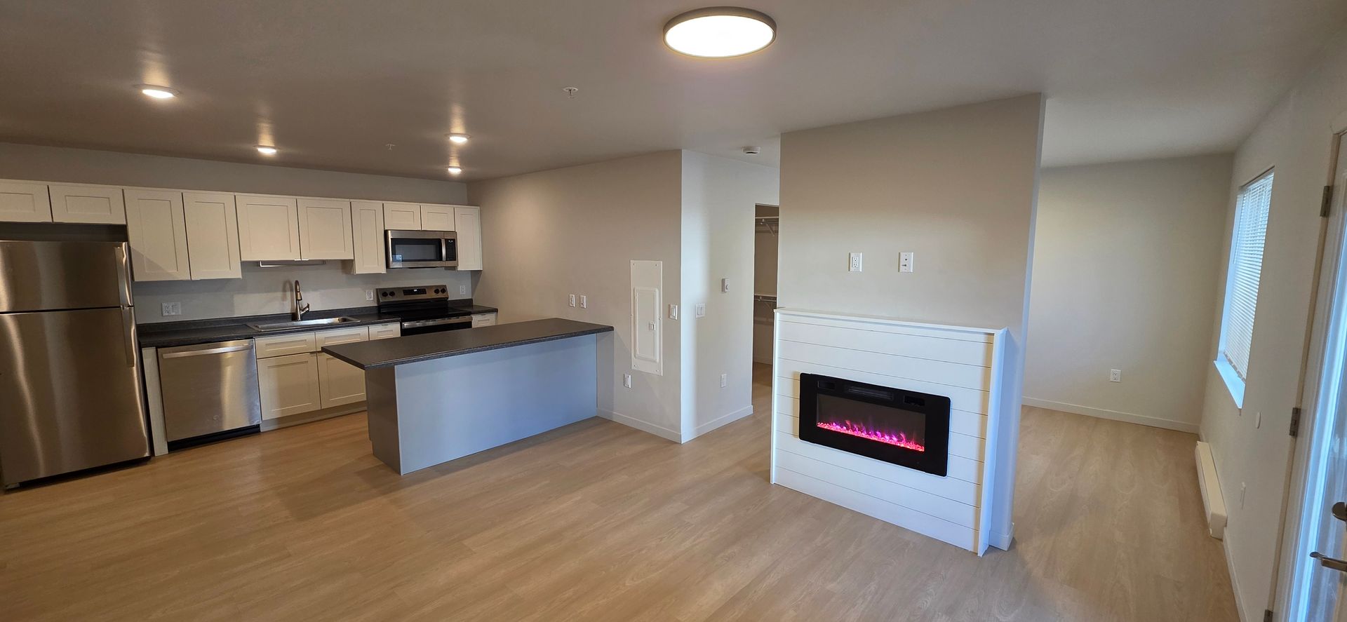 Duluth Apartment: 1221 Commonwealth Avenue