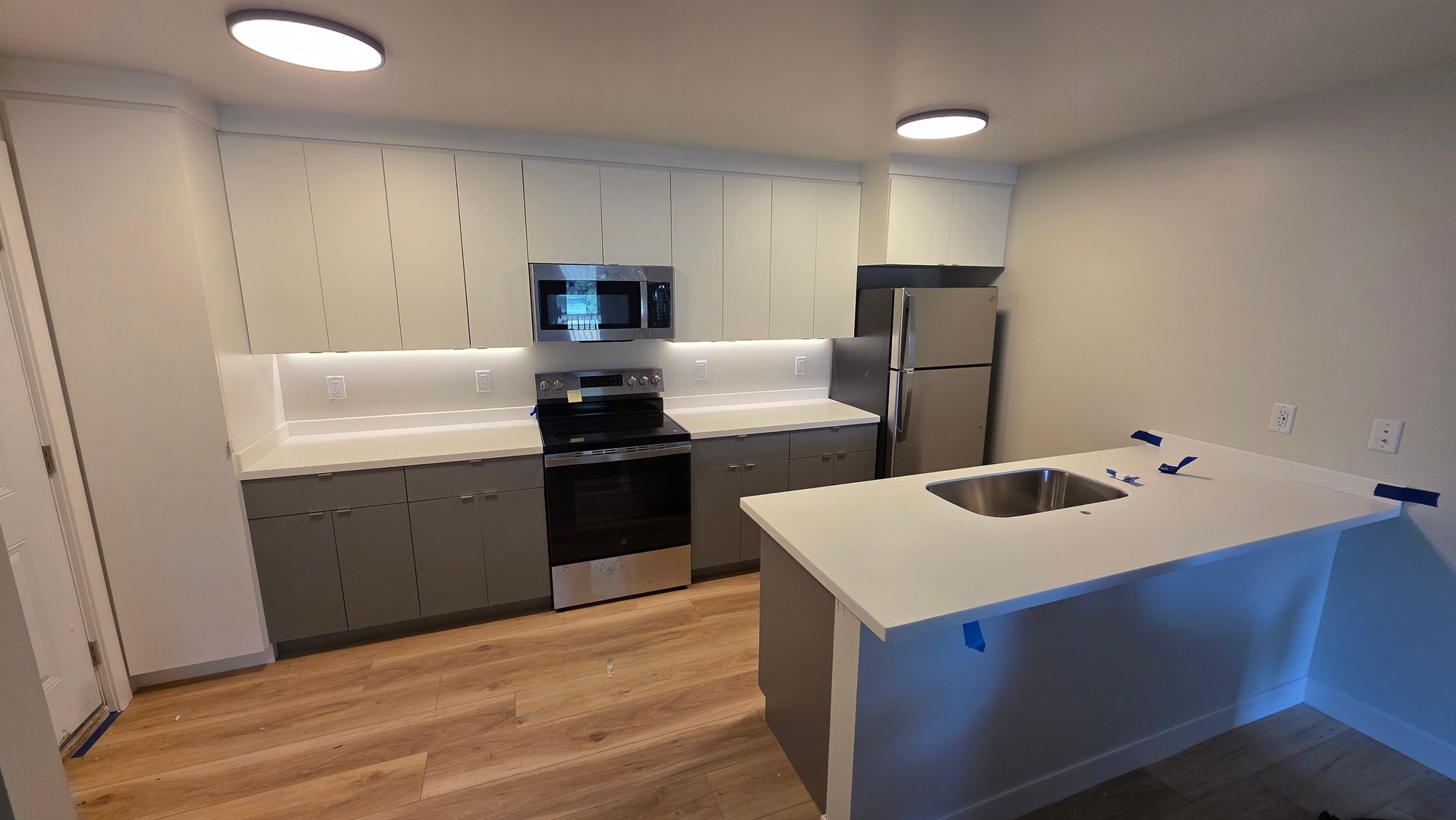 Duluth Apartment: 1212 Commonwealth Avenue