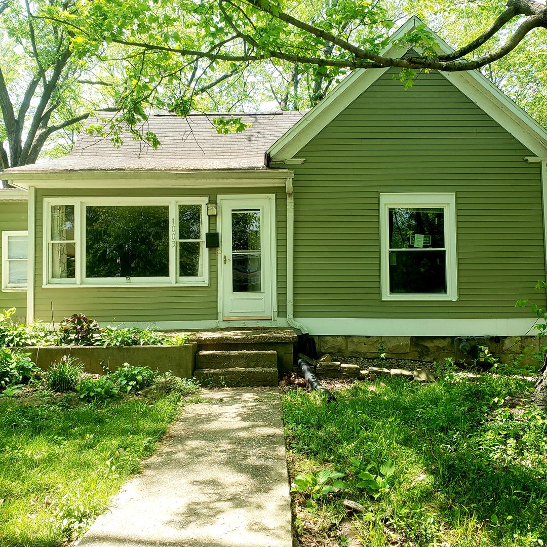 Bloomington House: 1003 North Woodburn Avenue