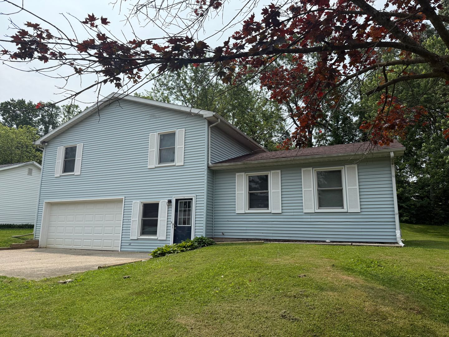 Bloomington House: 3505 West Festive Drive